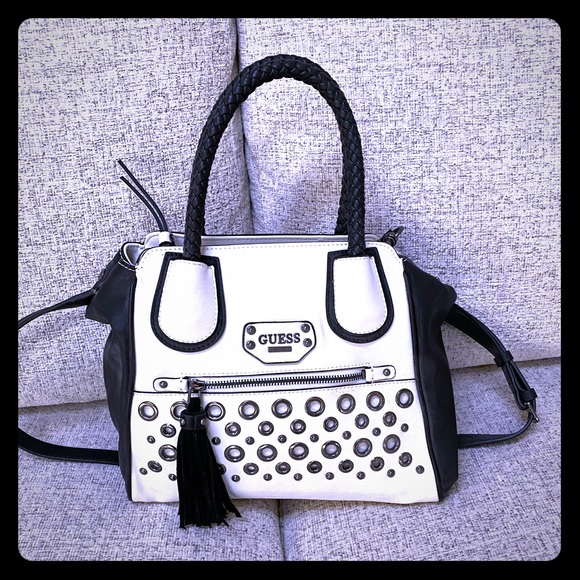 GUESS crossbody bag - Picture 1 of 7